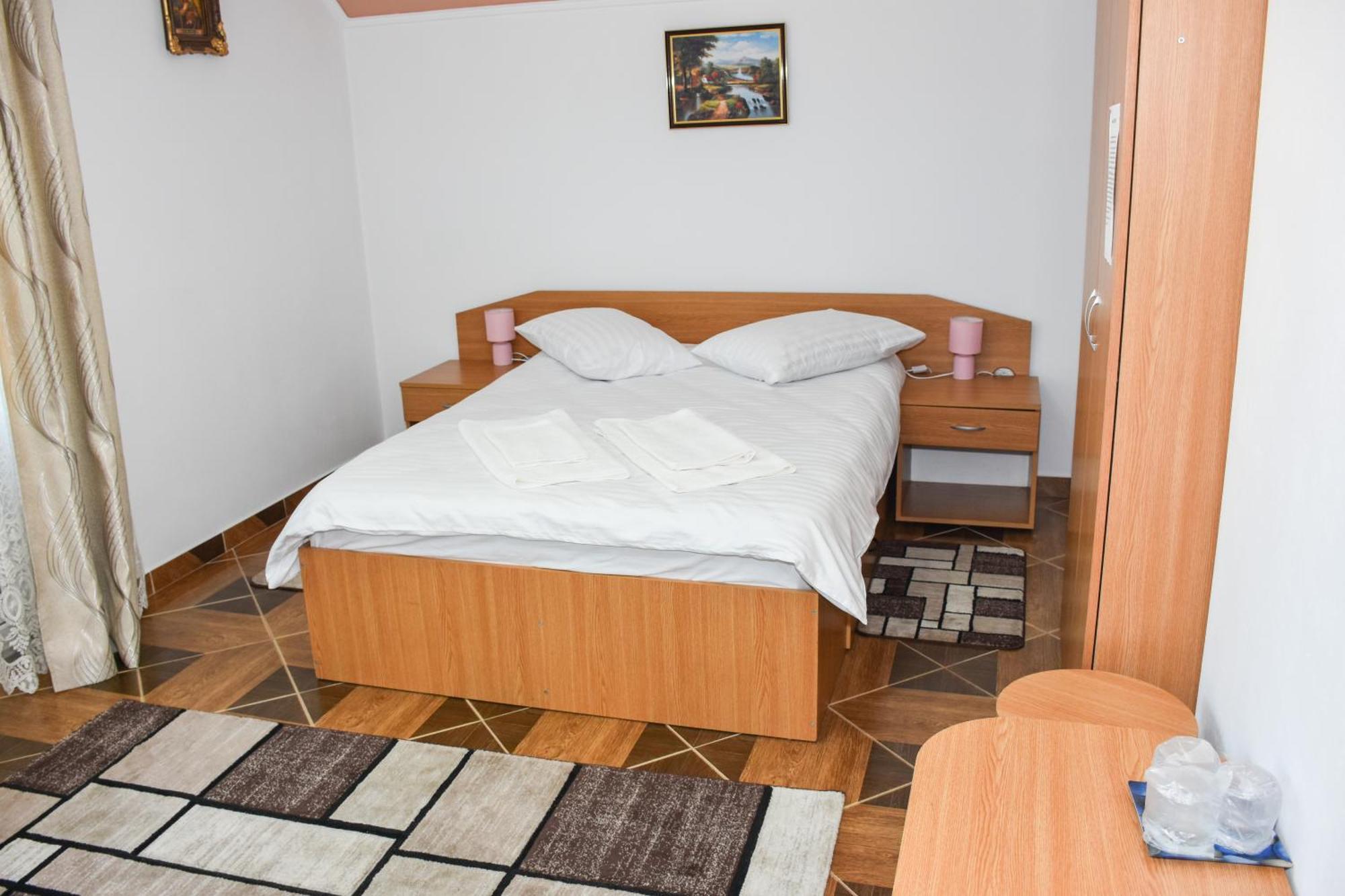 Casa Diana-Maria Apartment Curtea De Arges Bagian luar foto