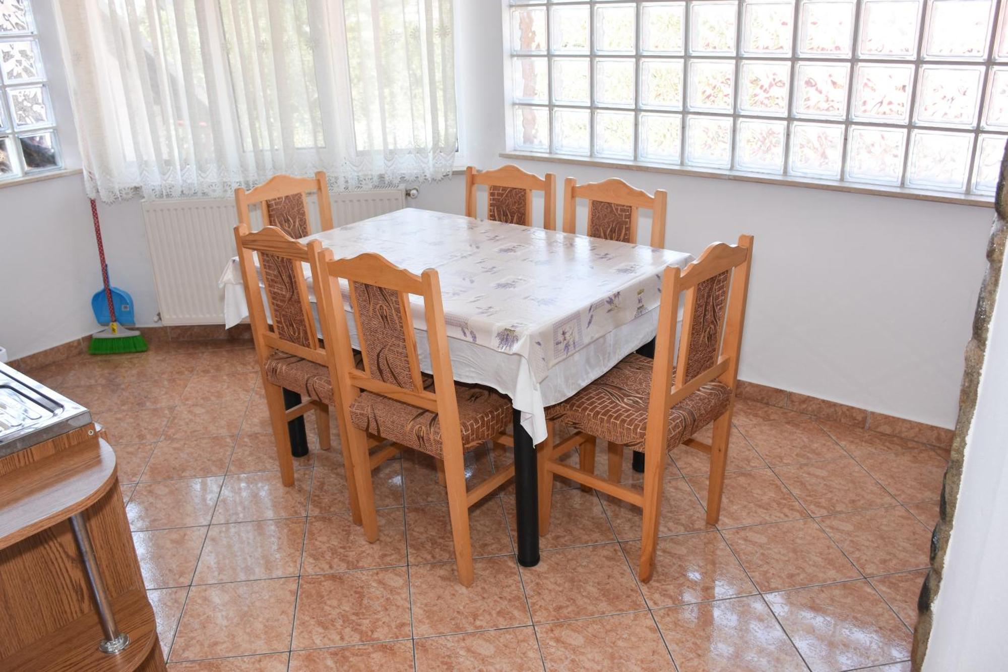 Casa Diana-Maria Apartment Curtea De Arges Bagian luar foto