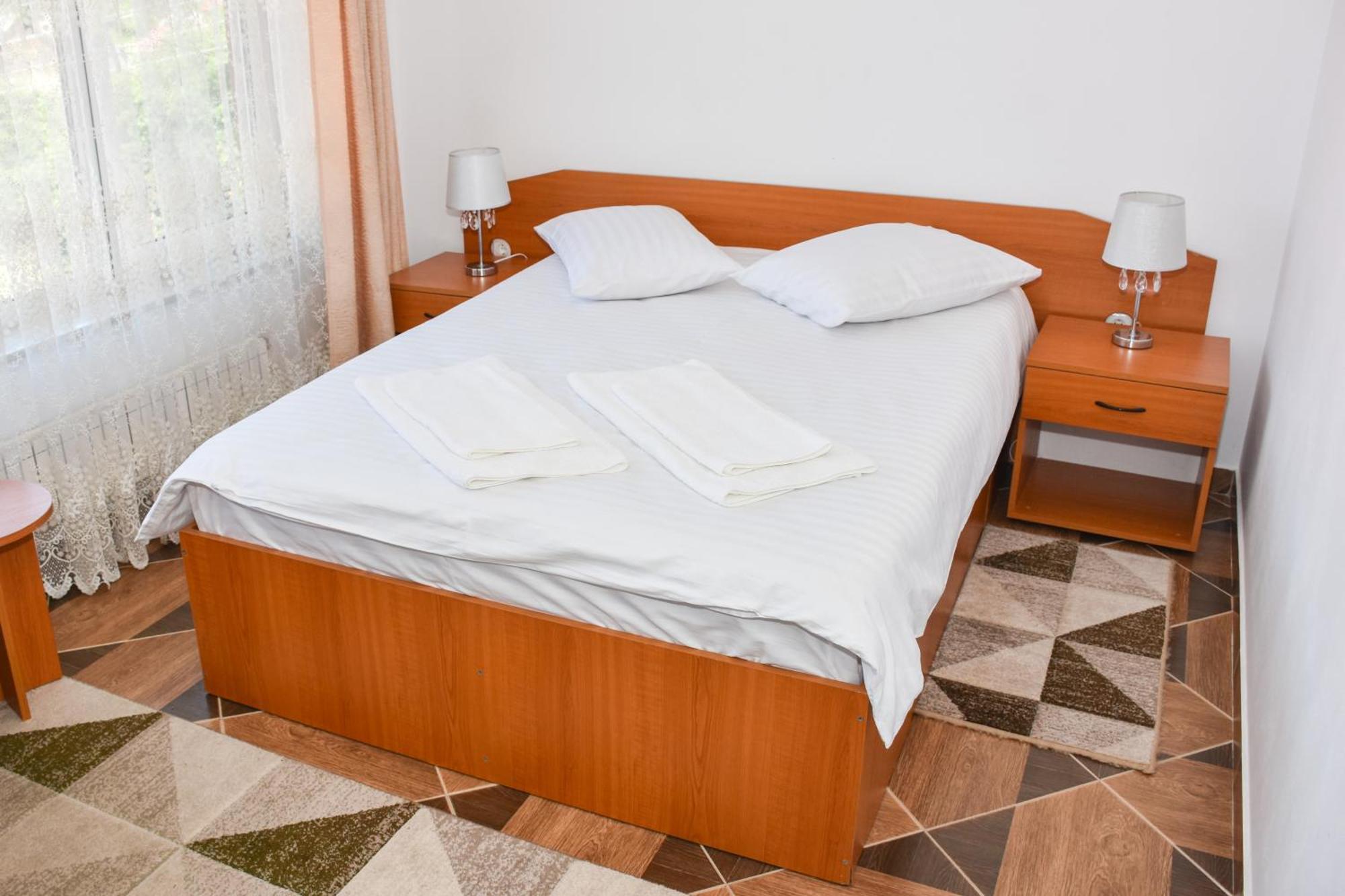 Casa Diana-Maria Apartment Curtea De Arges Bagian luar foto
