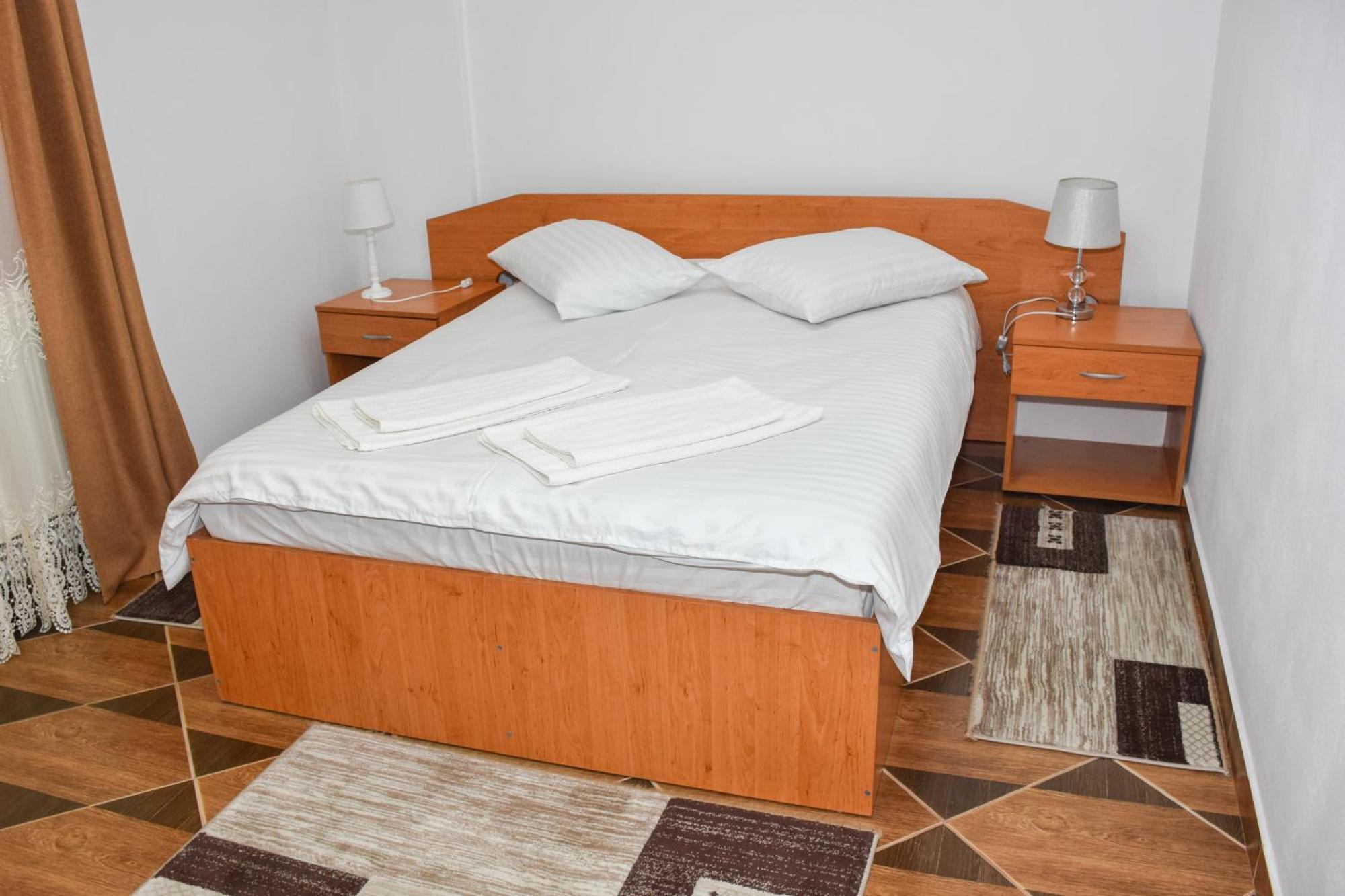 Casa Diana-Maria Apartment Curtea De Arges Bagian luar foto